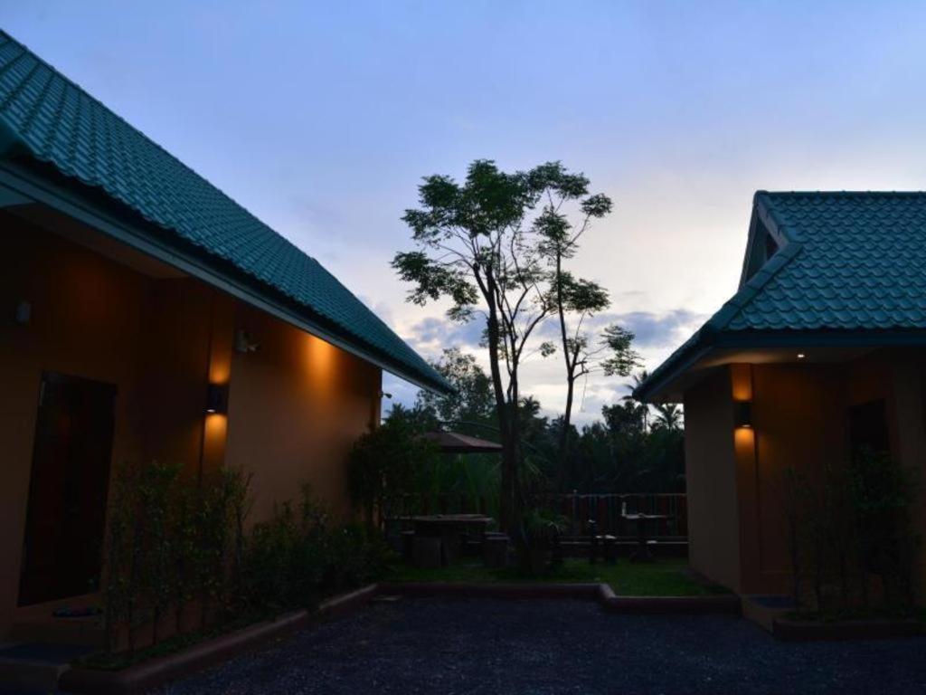 סוראט תאני Sucholtee Resort מראה חיצוני תמונה
